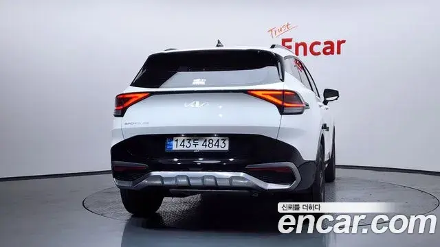 Kia Sportage 2022 — Şəkil 38/40