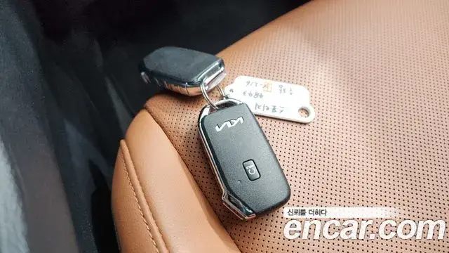 Kia Sportage 2022 — Şəkil 8/40