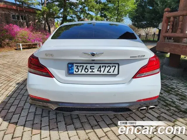 Genesis G70 2019 — Photo 19/20
