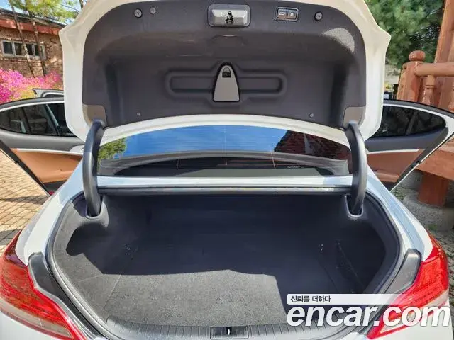 Genesis G70 2019 — Photo 11/20