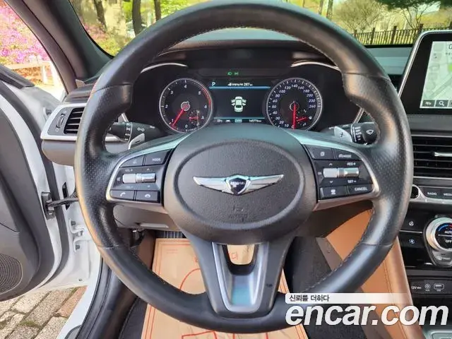 Genesis G70 2019 — Photo 16/20