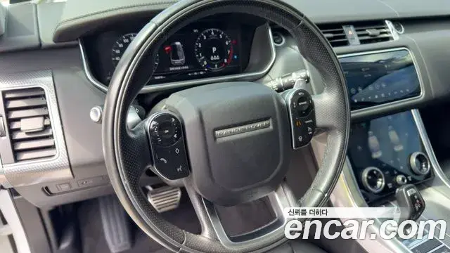 Land Rover Range Rover Sport 2019 — ფოტო 19/20
