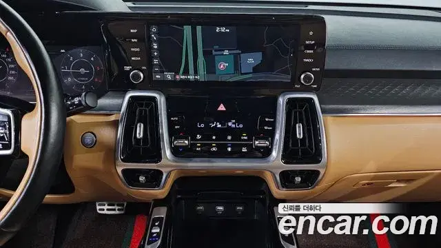 Kia Sorento 2021 — Şəkil 18/31
