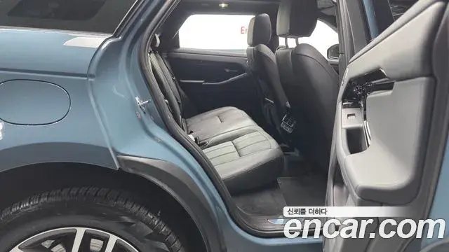 Land Rover Range Rover Evoque 2024 — ფოტო 26/32