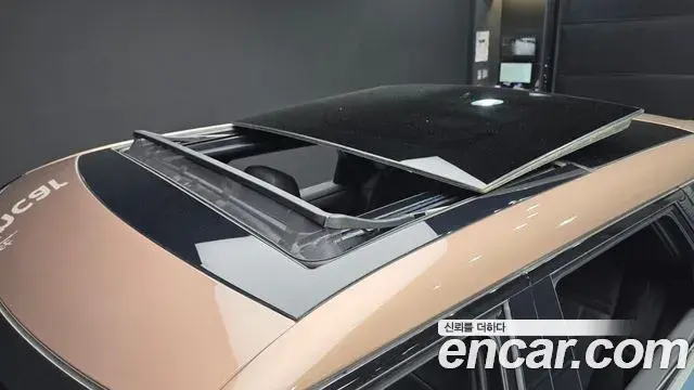 Land Rover Range Rover Evoque 2024 — ფოტო 2/32
