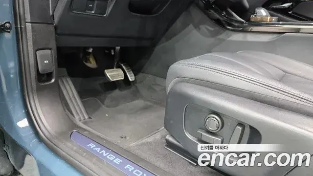 Land Rover Range Rover Evoque 2024 — ფოტო 31/32