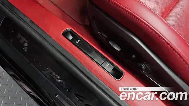 Porsche 911 2023 — Şəkil 30/38