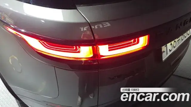 Land Rover Range Rover Velar 2019 — Photo 25/33