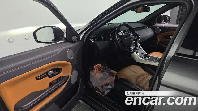 Land Rover Range Rover Evoque 2019 — ფოტო 2/20