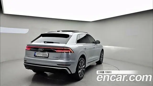 Audi Q8 2021 — ფოტო 10/20