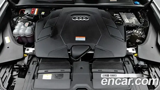 Audi Q8 2021 — ფოტო 15/20