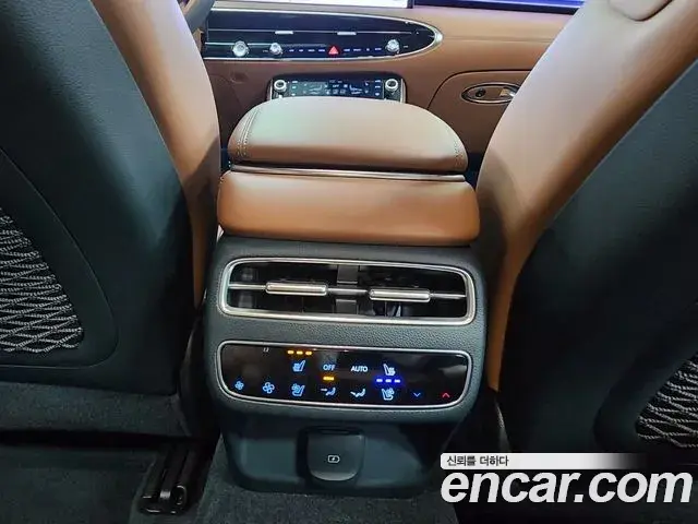 Genesis GV70 2025 — Şəkil 2/20