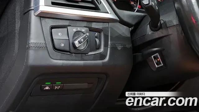BMW 4 Series 2018 — Şəkil 18/20