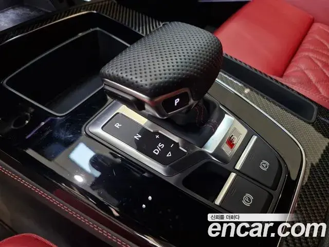 Audi SQ5 2023 — Şəkil 18/20