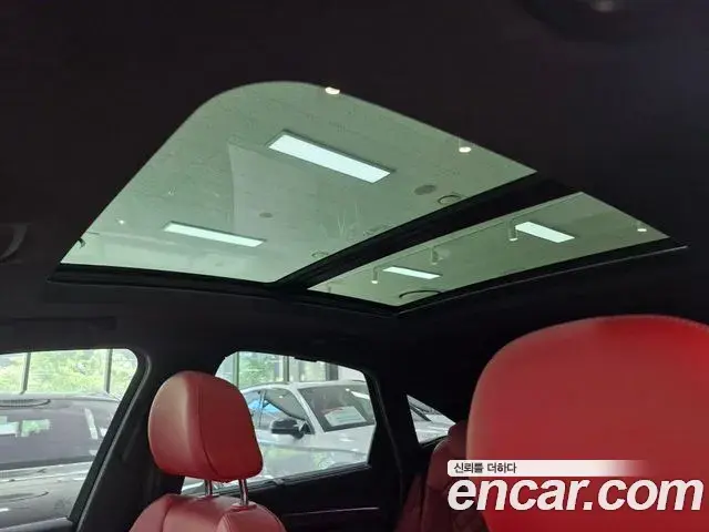 Audi SQ5 2023 — Şəkil 12/20
