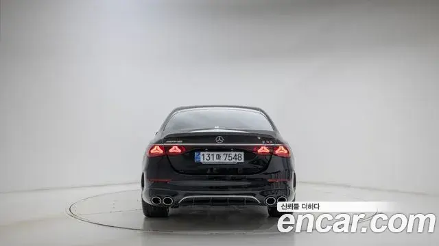 Mercedes-Benz E-Class 2025 — ფოტო 6/20