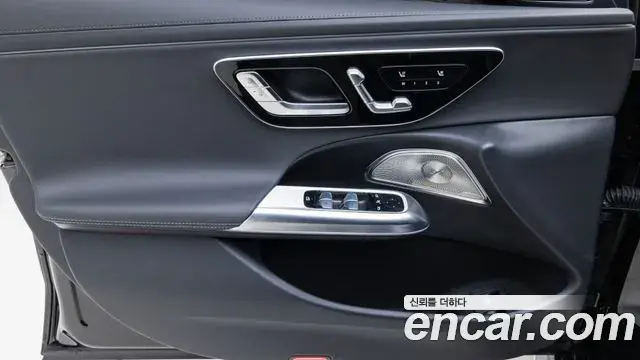 Mercedes-Benz E-Class 2025 — ფოტო 13/20