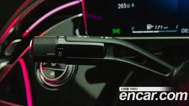 Mercedes-Benz E-Class 2025 — ფოტო 11/20