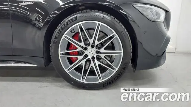 Mercedes-Benz AMG GT 2025 — ფოტო 8/20