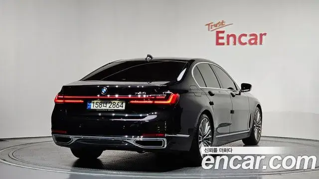 BMW 7 Series 2021 — Photo 5/34