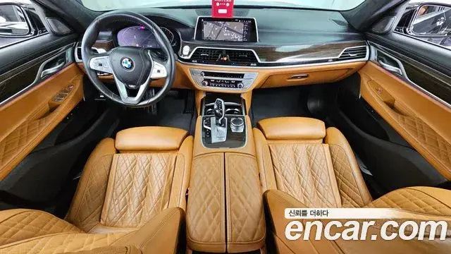 BMW 7 Series 2021 — Photo 20/34