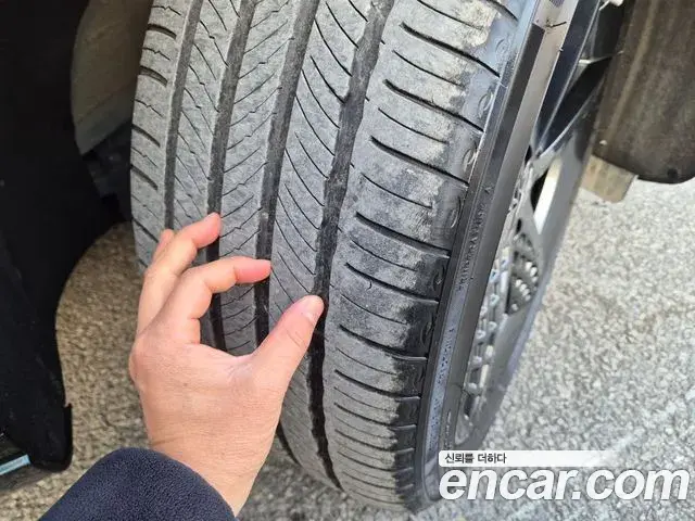 Genesis GV70 2021 — ფოტო 6/20
