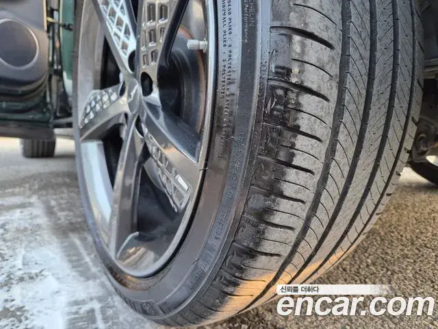 Genesis GV70 2021 — ფოტო 10/20
