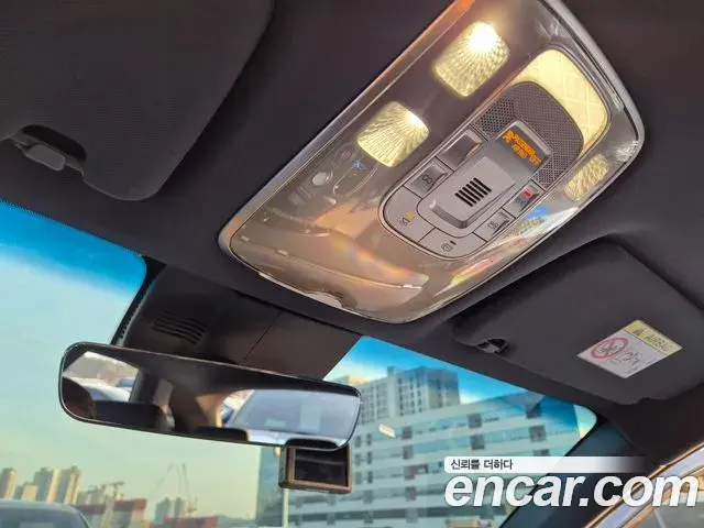 Genesis GV70 2021 — ფოტო 2/20