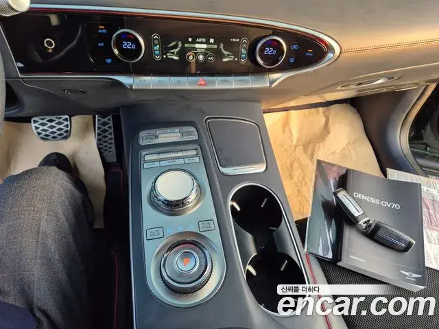 Genesis GV70 2021 — ფოტო 4/20