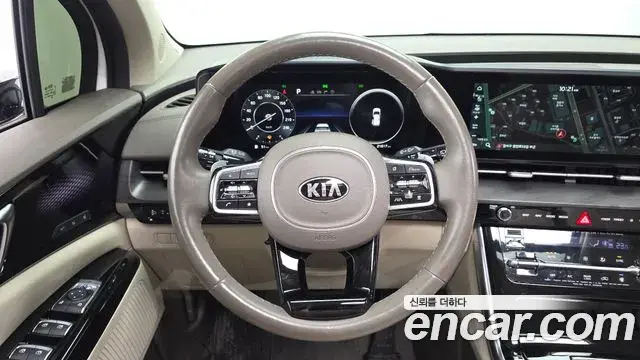 Kia Carnival 2021 — Фото 13/20