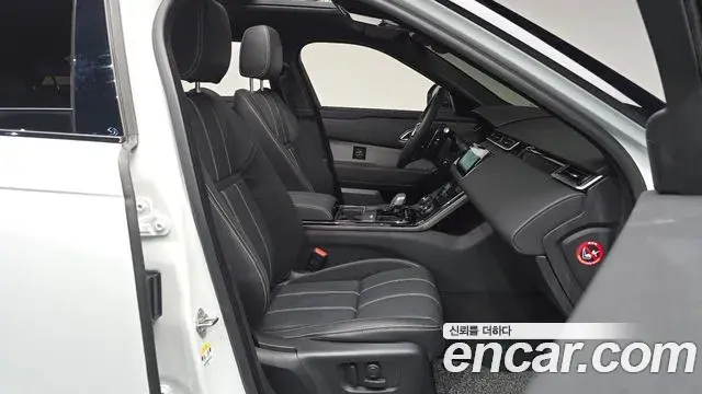 Land Rover Range Rover Velar 2023 — ფოტო 28/36