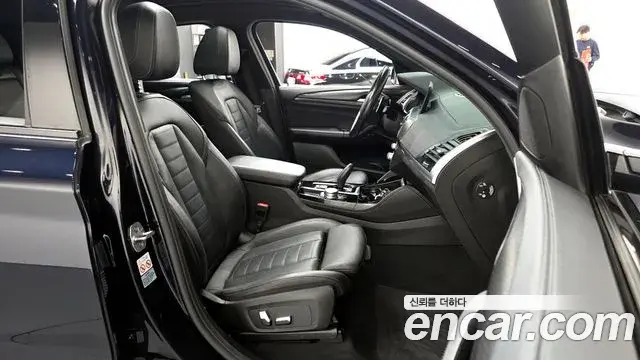 BMW X4 2021 — Şəkil 11/36