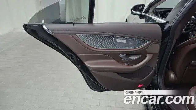 Mercedes-Benz CLS-Class 2021 — Photo 29/32