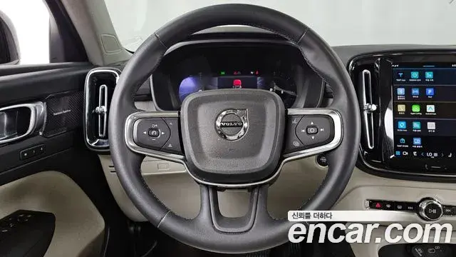 Volvo XC40 2024 — Şəkil 11/31
