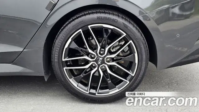Kia K5 2020 — Photo 9/31