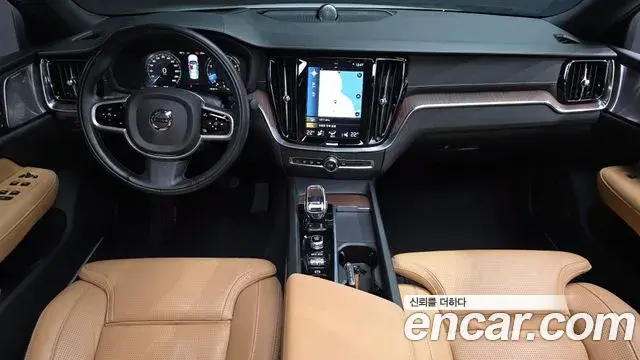 Volvo S60 2020 — Şəkil 36/40
