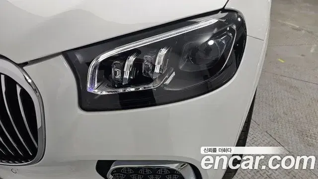 Mercedes-Benz GLS-Class 2025 — Photo 20/20
