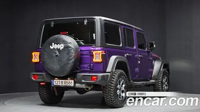 Jeep Wrangler 2023 — Фото 2/20