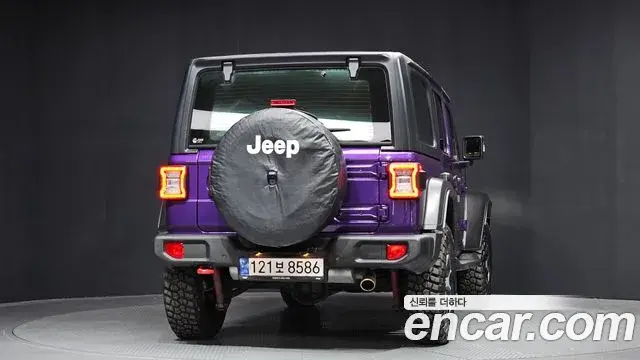 Jeep Wrangler 2023 — Фото 4/20