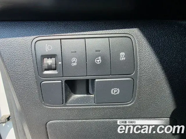 Hyundai Staria 2023 — Фото 10/20