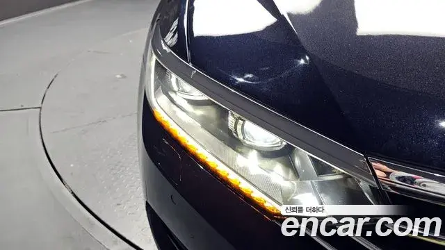 Volkswagen Passat GT 2018 — Photo 5/30
