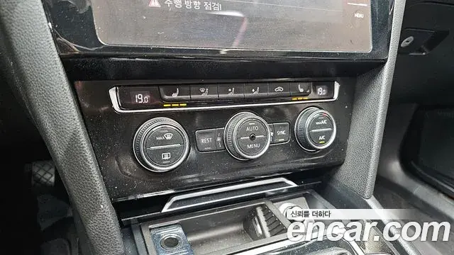 Volkswagen Passat GT 2018 — Photo 4/30