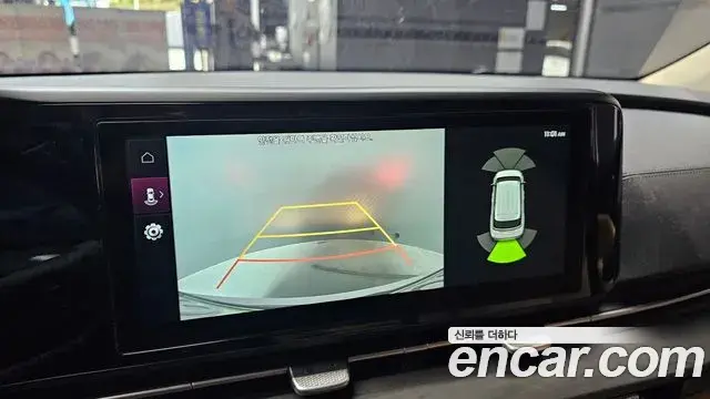 Kia Carnival 2021 — Photo 14/20