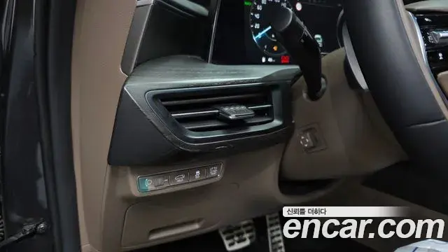 Kia K8 2023 — Photo 24/37