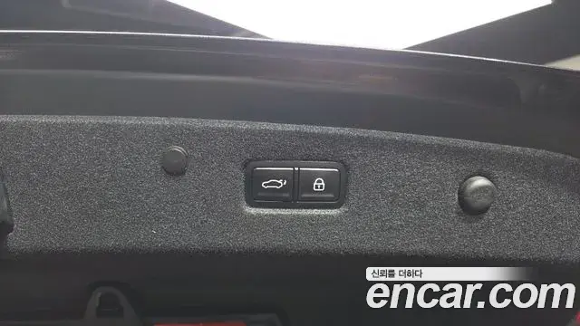 Kia K8 2023 — Photo 9/37