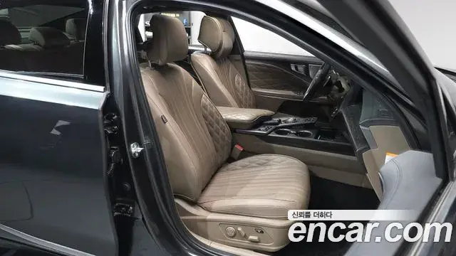 Kia K8 2023 — Photo 3/37