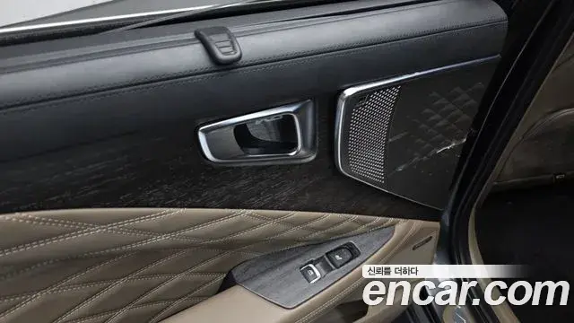 Kia K8 2023 — Photo 27/37
