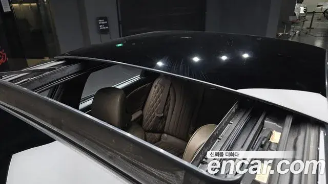 Kia K8 2023 — Photo 10/37