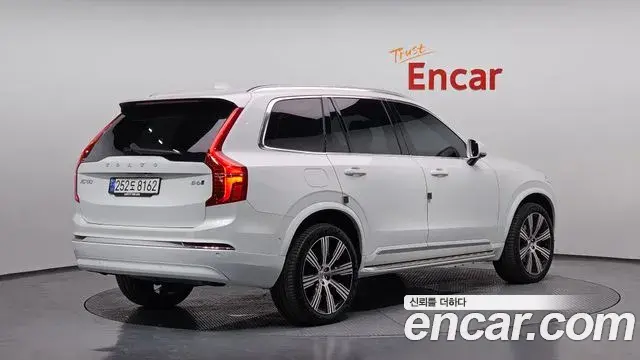 Volvo XC90 2024 — Şəkil 22/36