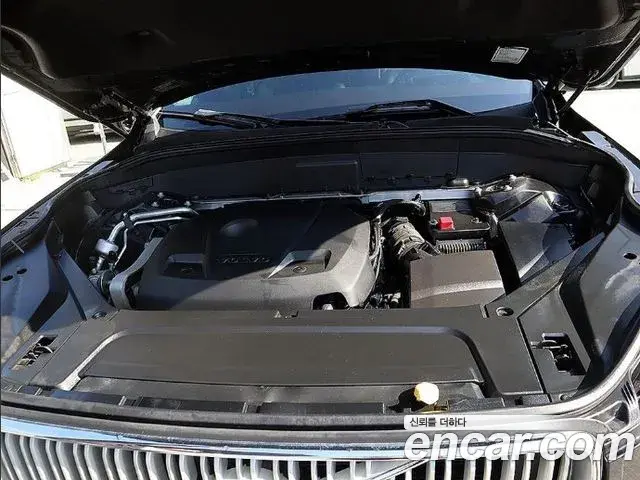 Volvo XC90 2018 — ფოტო 5/20
